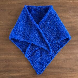 Handknit 100% Wool Blue Knit Scarf